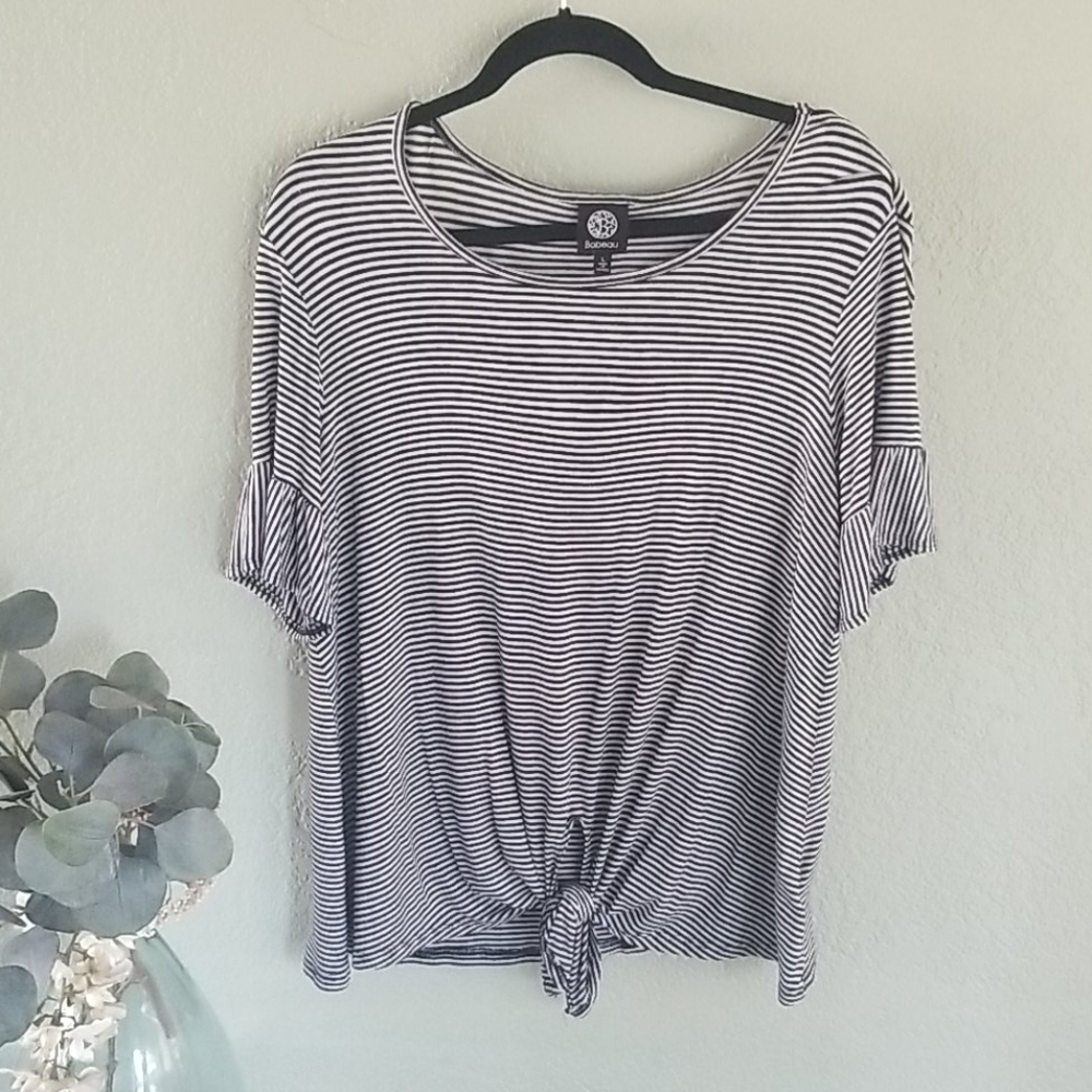 Black and white striped tie front top